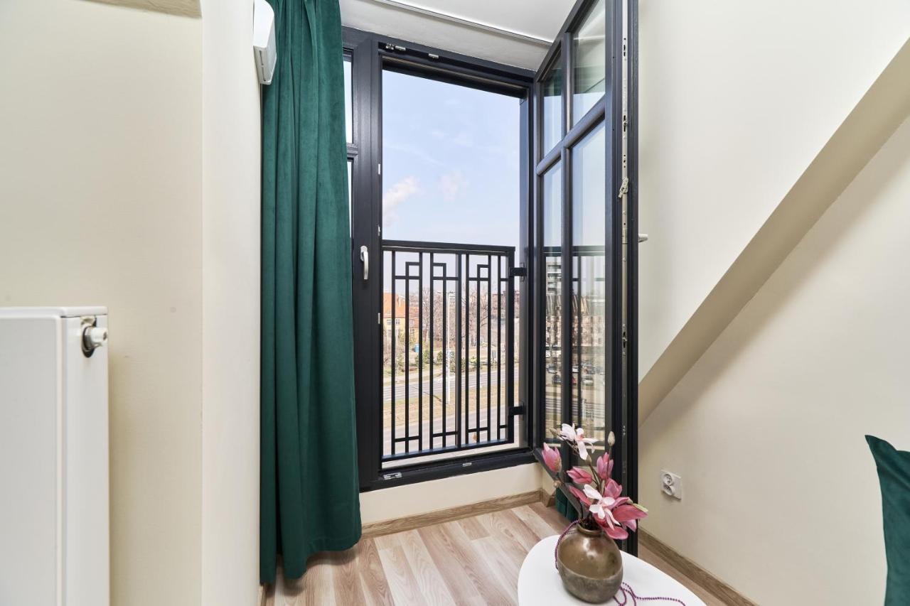 Under The Wroclove Sky By Noclegi Renters Breslavia Exterior foto